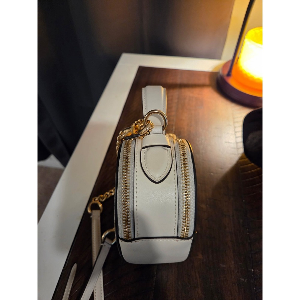 Coach Valentine 2024 Heart Crossbody Signature Coated Canvas Leather - Picture 5 of 10